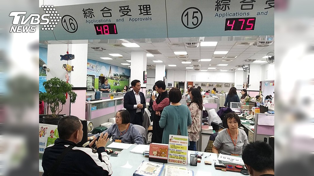全台戶政系統大當機！　內政部：已請戶所改人工收件
