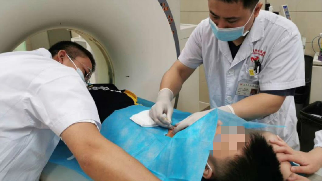 12歲童鎖骨長腫瘤…一驗竟是癌症晚期！爸媽心碎淚崩