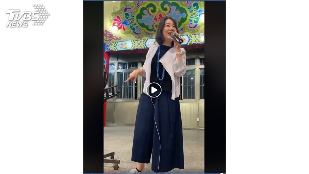 下戰帖！ 綠委吳思瑤跑攤秀歌聲：絕對比高嘉瑜好