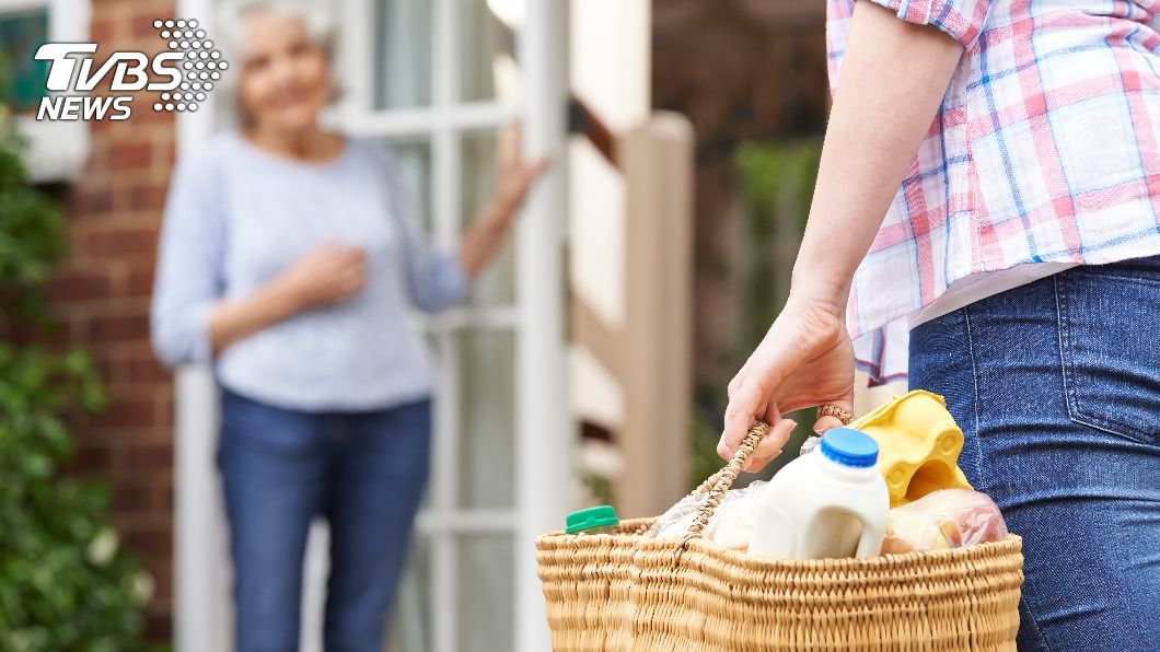 鄰居嬤貪便宜愛A東西 扯問「有不要的珠寶嗎?」