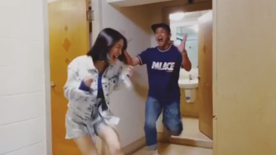 小鬼超頑皮!凱莉PO驚嚇片悲悼:可惡你這次也成功了