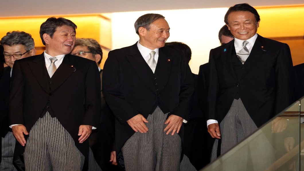 菅義偉擁7成民意上路　「改革新幹線」發車