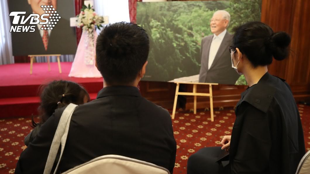 「三十九與九十八」 李坤儀悼祖父李登輝慈愛