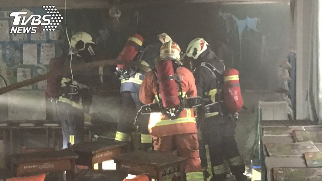 新北錦和國小火警 警消馳援順利撲滅火勢