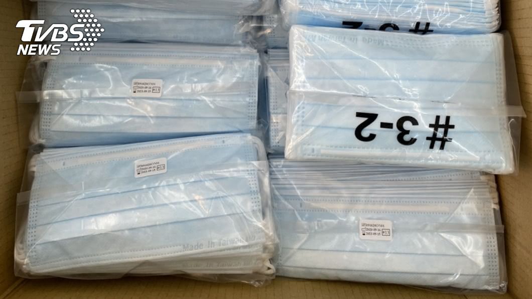 實名制雙鋼印口罩24日開賣 藥局趕工分裝