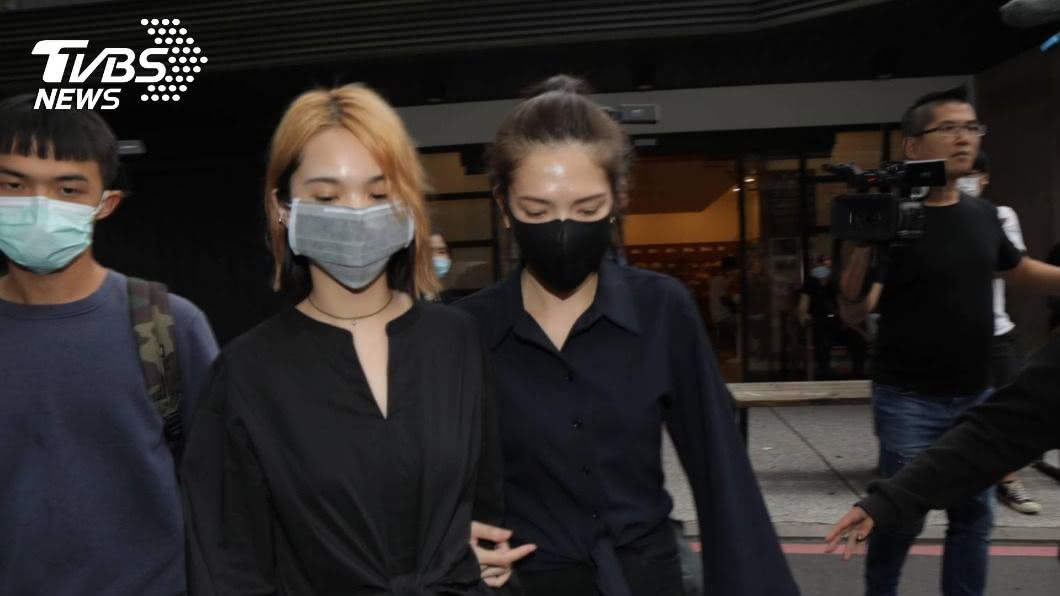小鬼火化現場驚見「第3隻手」?網掀熱議…真相曝光