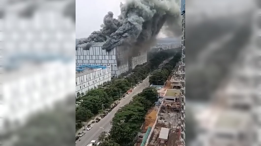 濃煙吞沒!華為東莞建物大火 無人傷亡