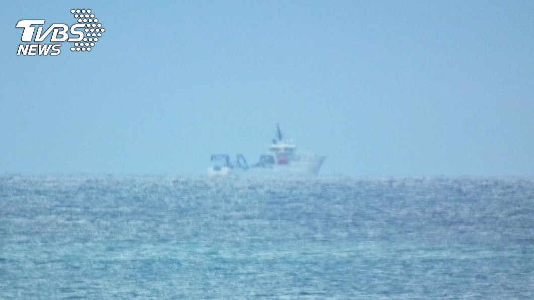 海軍軍艦嚴密監控 大陸解放軍情報船南移後消失