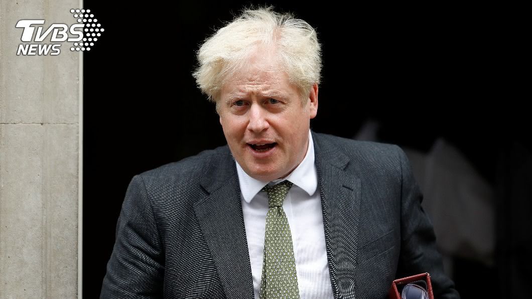 宵禁無效!下令酒吧提早歇業 英民眾「改到家裡開趴」