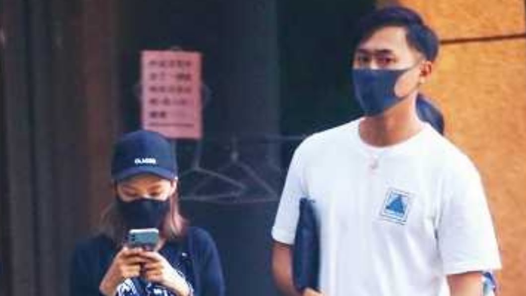 特斯拉男被淘汰 「瑪莎拉蒂男」接送熊熊看婦科