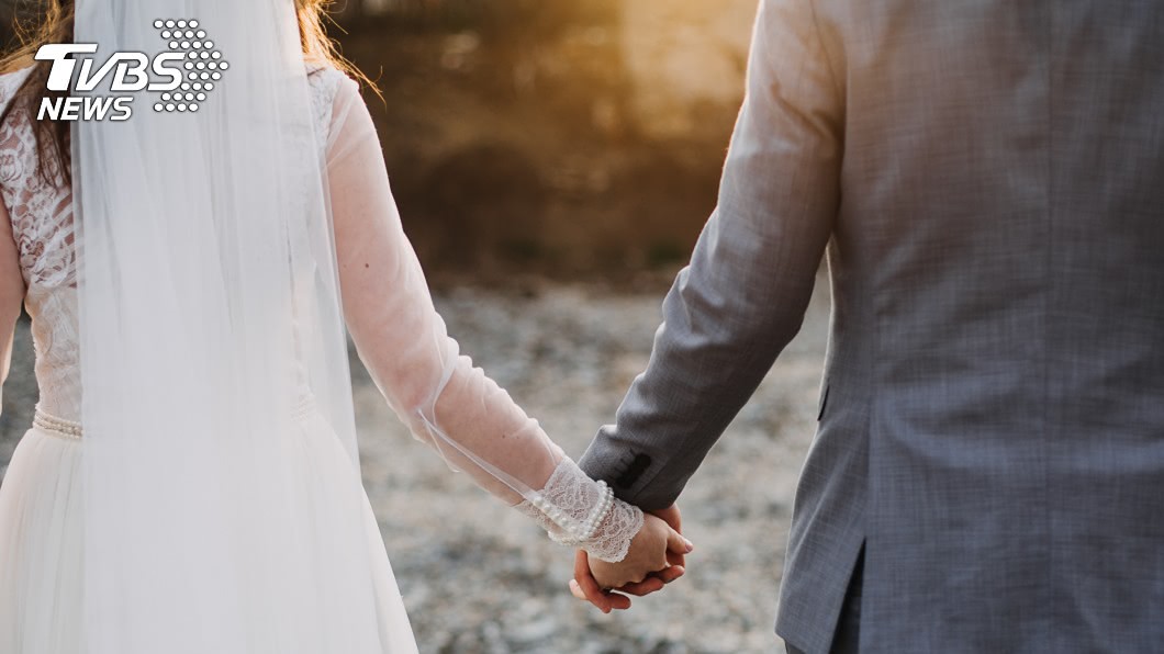 需給新婚同事紅包!公司新規上路「違反罰3千」 他傻了