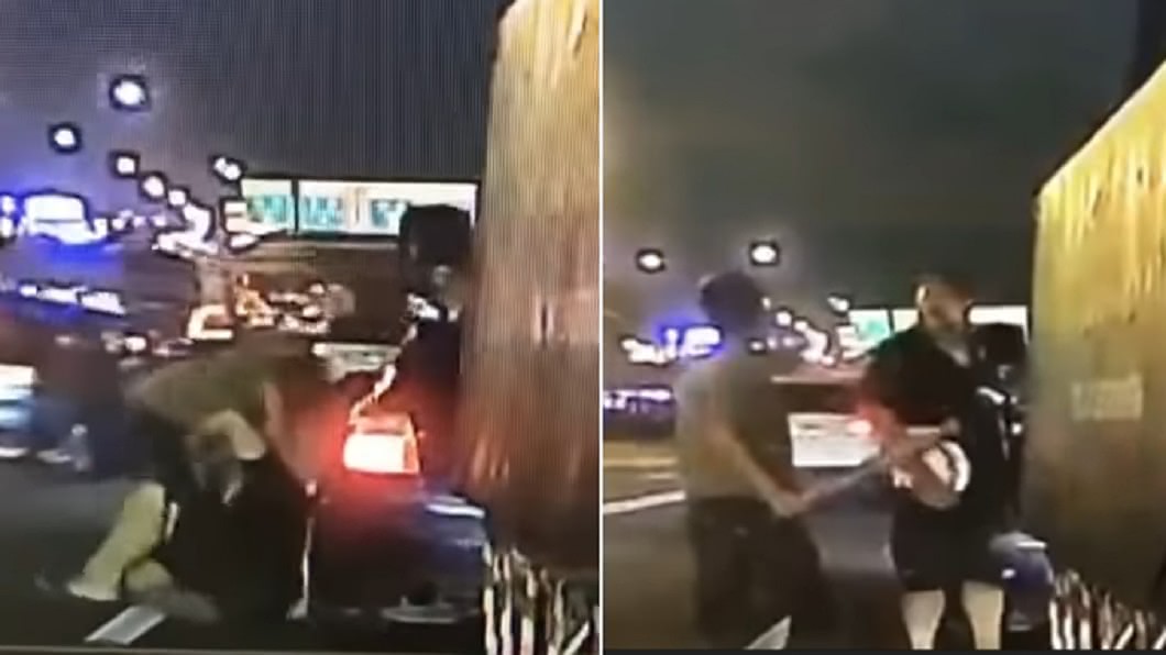 精瘦男遭到擋車後,直接抄木棒痛打。(圖/翻攝自爆料公社)