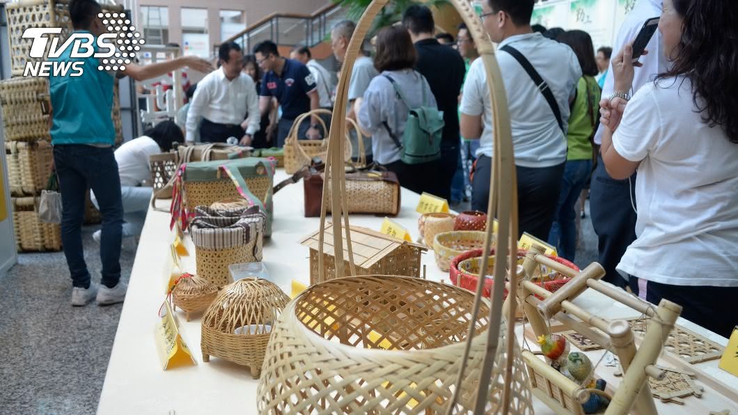 保存傳統工藝 嘉義創新學院展天赦庄竹編作品
