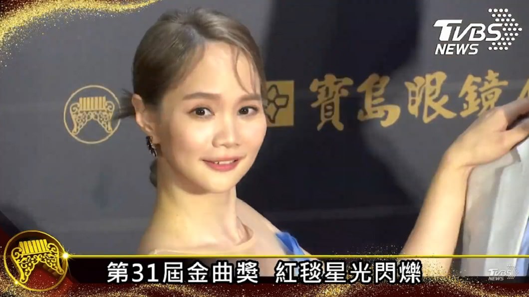 金曲31/拚了!女星肉色胎衣「開到骨盆」 網看傻:好大膽