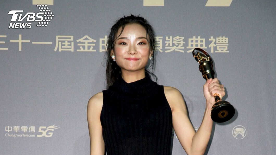 金曲31/淚謝青峰、林生祥滋養 余佩真奪最佳作曲人獎