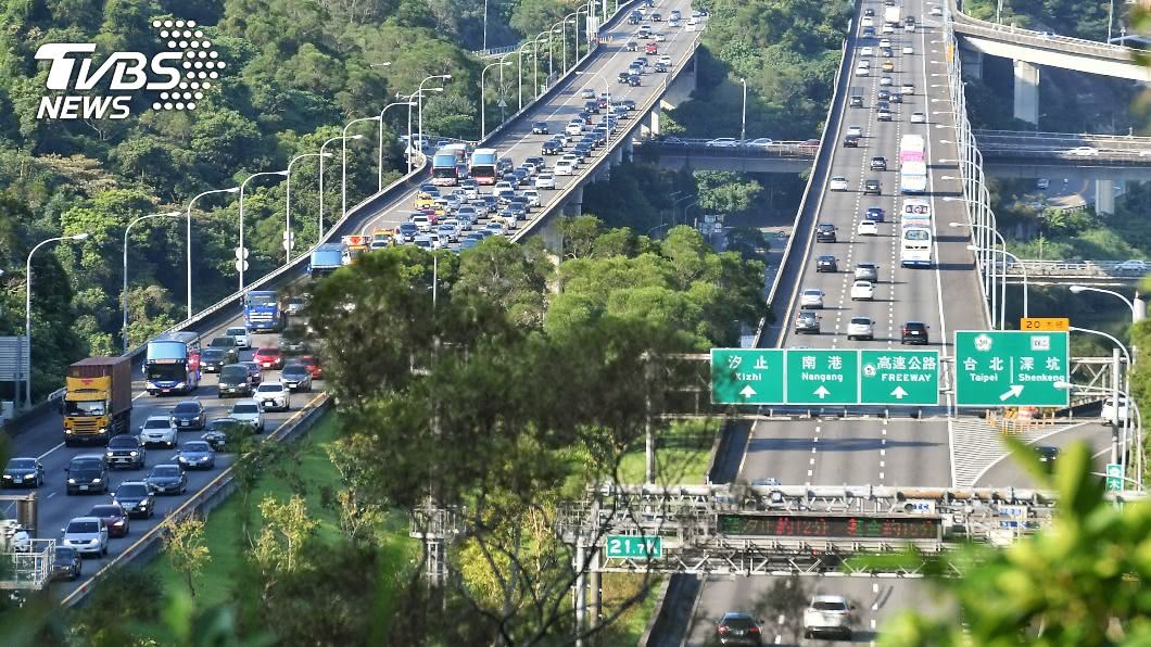 中秋國道車流低於預期 壅塞路段時段較去年少4成