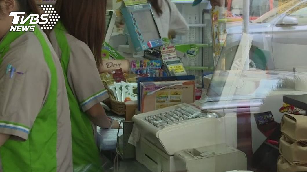 評價超高!超商附有「得來速」服務?照片引網笑翻