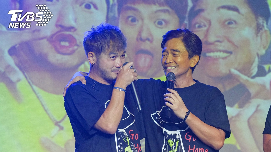 追思會尾聲KID二度淚崩。(圖/滾石提供)