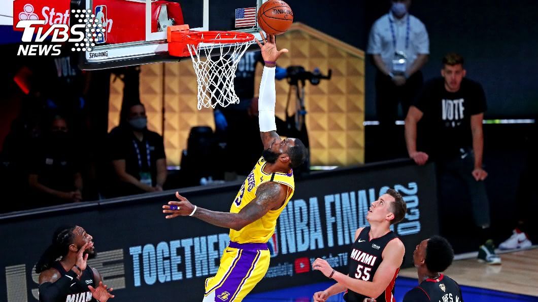 詹姆斯28分12籃板滅熱火 NBA湖人總冠軍賽聽牌