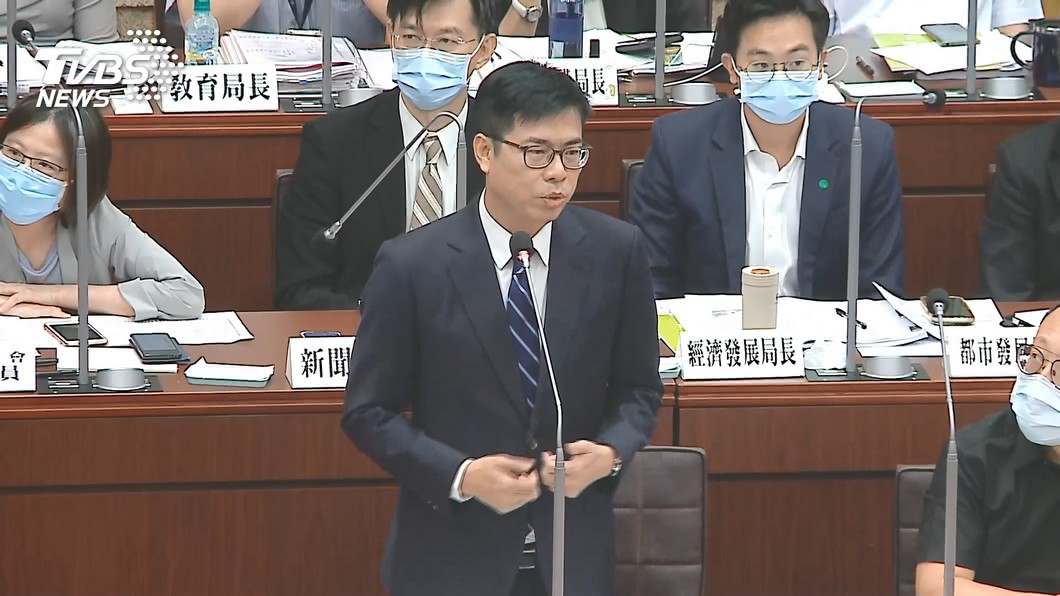 跳針?陳其邁答詢狂扯韓國瑜 議員氣炸:請他回來當市長