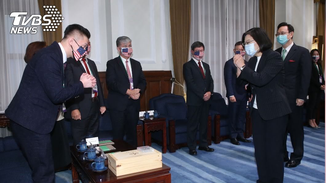 接見台商回國團　總統盼協助促成台美雙邊貿易協定