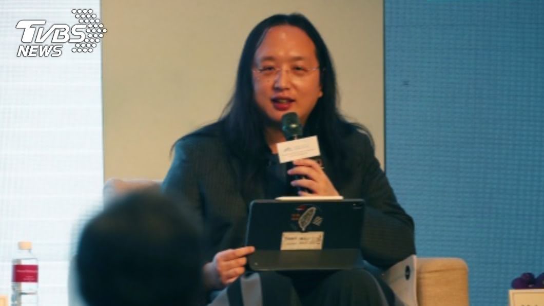 台用人工智慧使政府透明 唐鳳:陸反成監控工具