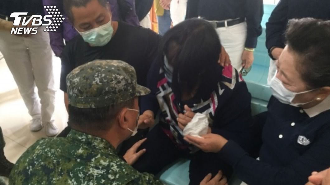 殉職中士火化母痛哭　陸軍：已規劃購新戰車