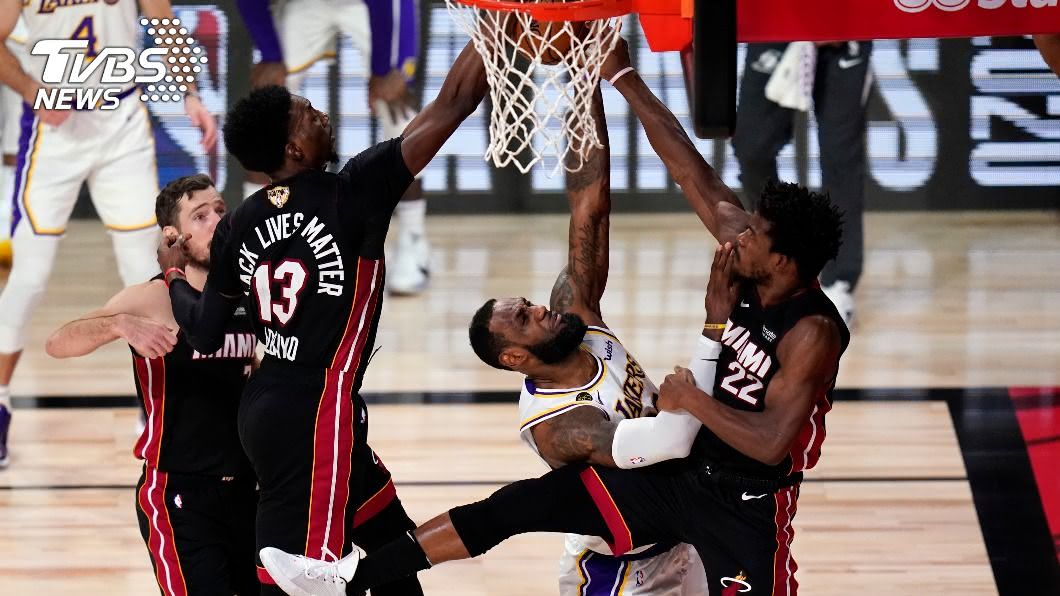 詹姆斯大三元、戴維斯雙十 NBA湖人奪隊史第17冠