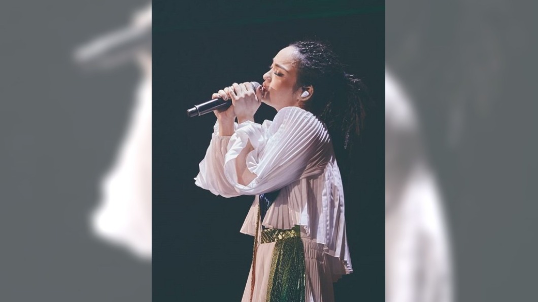 徐佳瑩拿下第21屆金曲最佳新人獎。(圖/翻攝自LaLa徐佳瑩臉書)