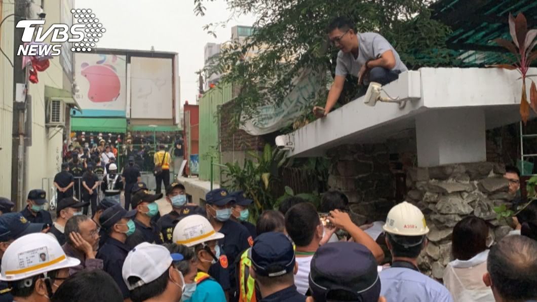 突襲強拆南鐵拒遷戶 黃偉哲:事情總有落幕時候