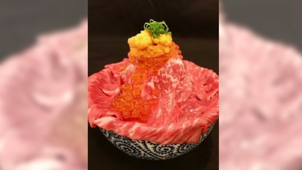 和牛海鮮丼、松露蛋拌飯 豪奢美味挑動味蕾