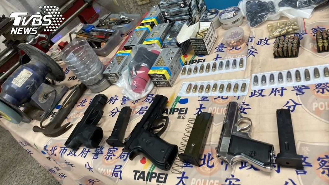 富二代自家試槍驚動鄰里 槍毒工廠遭警破獲