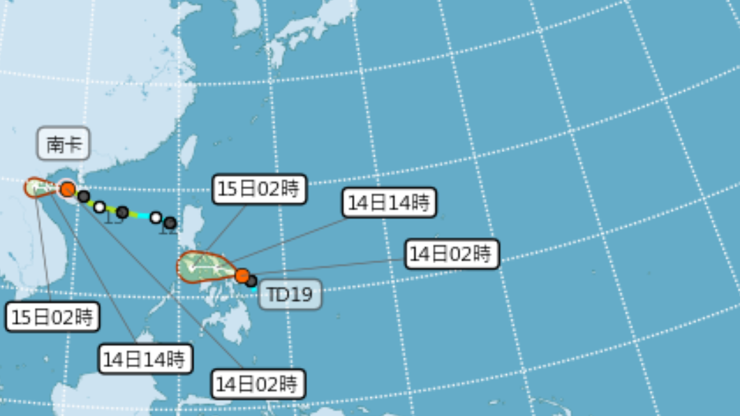 菲律賓東方海面的熱帶低氣壓,最快在週四下半天增強為颱風。(圖/翻攝自中央氣象局)