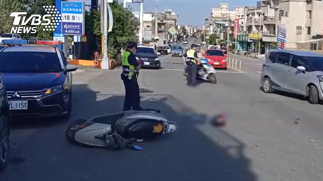 頭份苑裡死亡車禍！貨車撞機車　2女騎士頭部重創亡