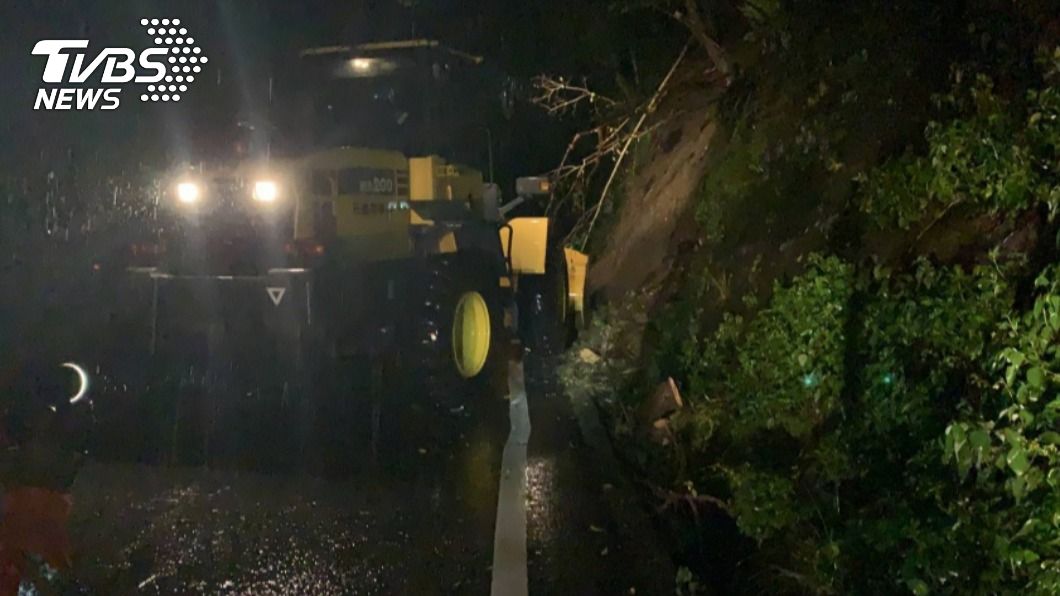 雨彈襲宜蘭!蘇花公路落石坍方一度封路