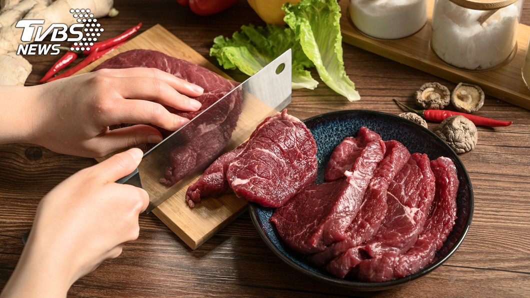 醃肉撒鹽還是抹油? 軟化肉質「7大技巧」揭密