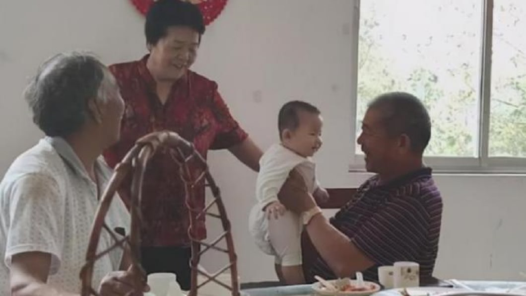 一家人幸福過日子,要外界不要替他們擔心。(圖/翻攝自微博)