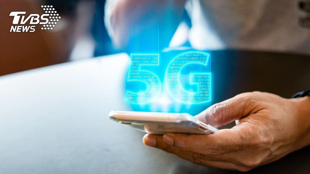 續約升級5G換新機!他曬出合約眾人看傻:被當肥羊