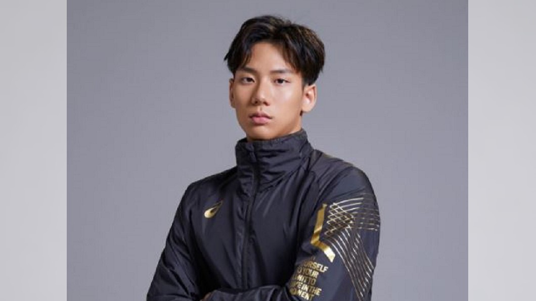 圖／翻攝自@asicstw Instagram