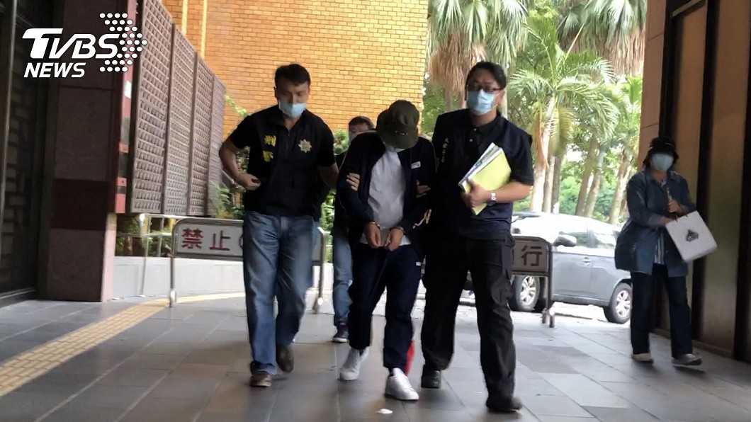 「保護傘」挺港遭潑糞 3嫌複訊後北檢聲押禁見