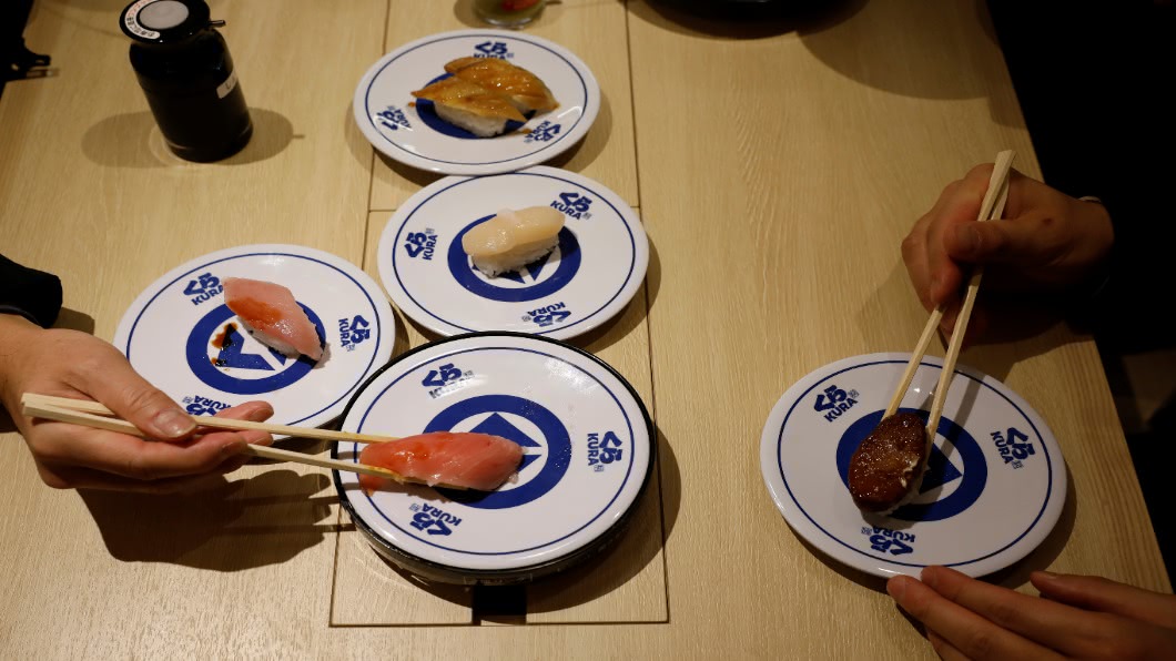 等嘸海外客 日本迴轉壽司.拉麵店陷倒閉潮