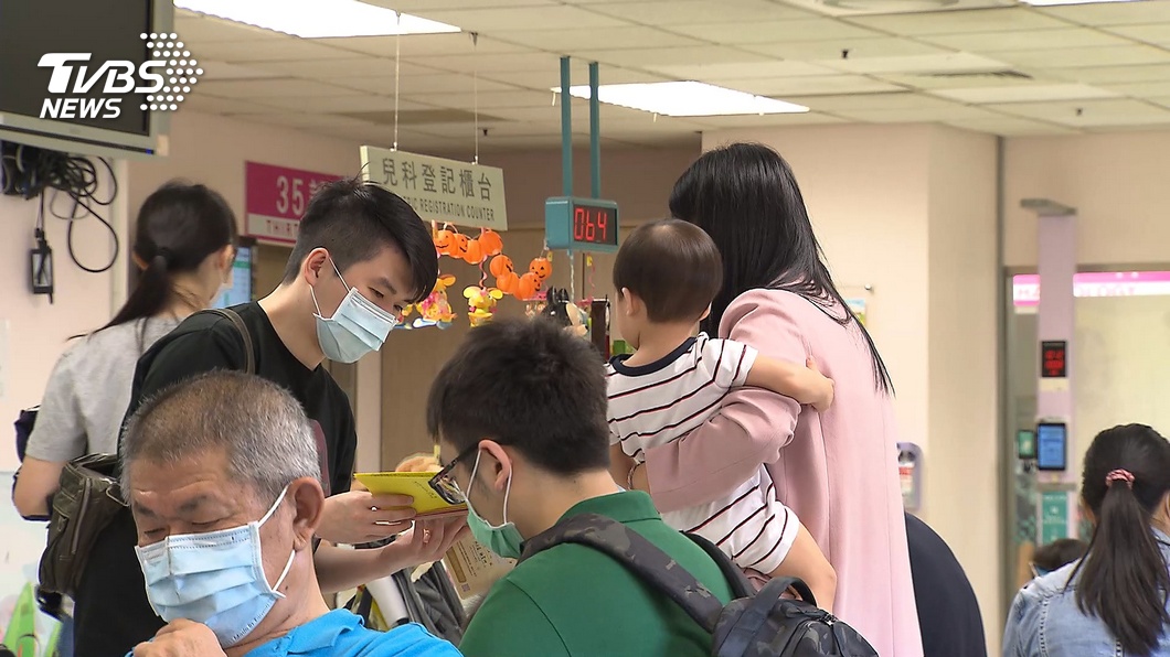 秋冬呼吸道病毒易傳播 「這病毒」竄升、上週通報逾3百例