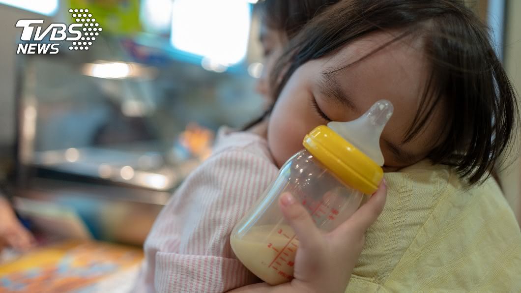 2歲女兒來初經!新手爸媽嚇壞 原因竟是塑化劑
