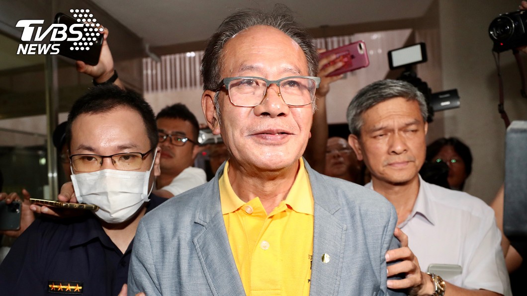 一通電話被控收賄　陳超明淚訴：無辜、無奈到極點