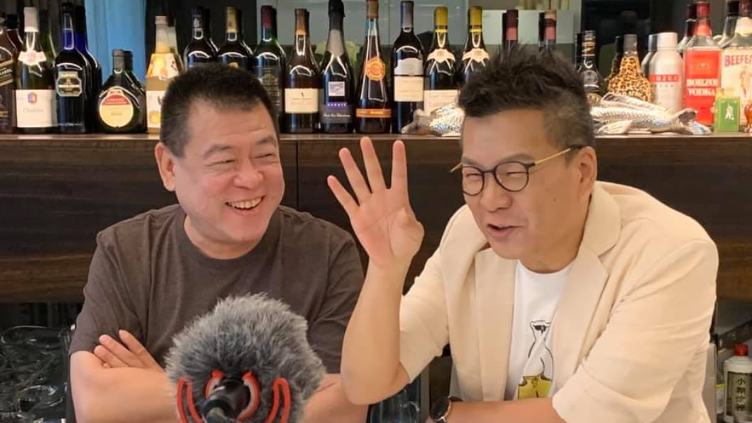 孫德榮近日轉行當起YouTuber。(圖/翻攝自臉書孫腫來了)