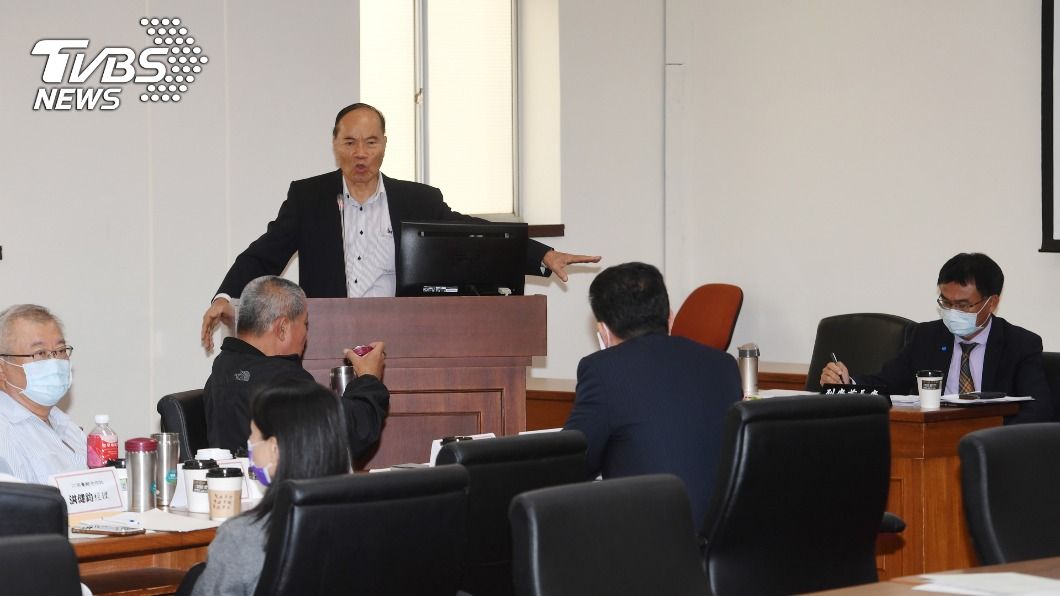 開放萊豬公聽會 農委會前、現任主委正面交鋒