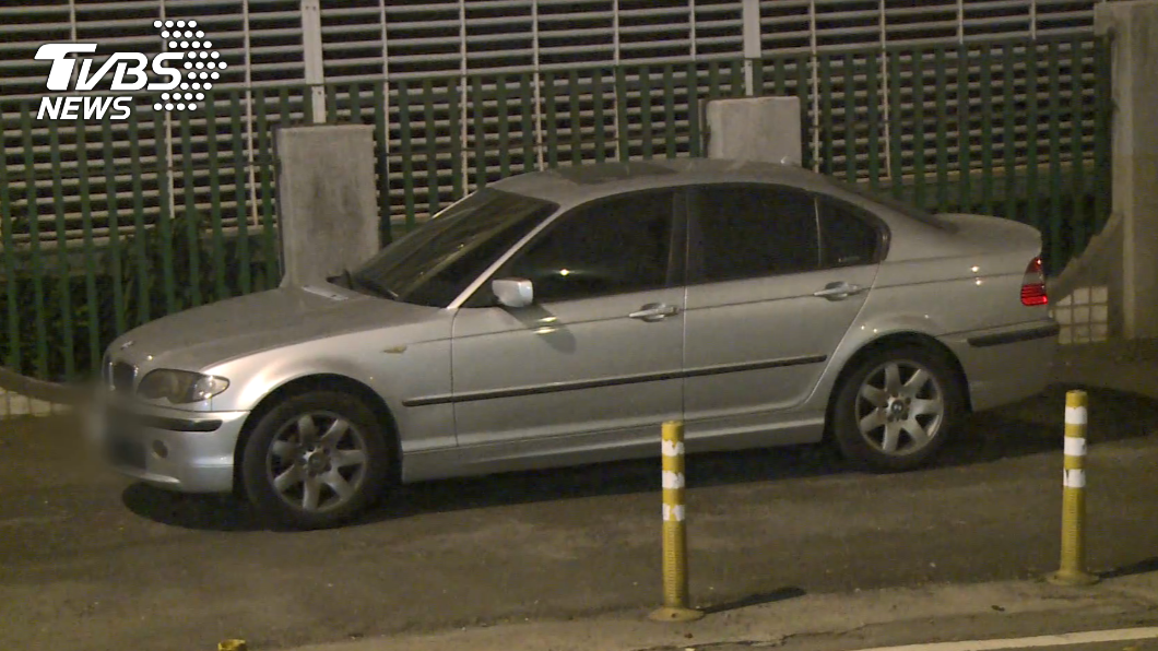 方男中途棄車逃逸。(圖/TVBS)