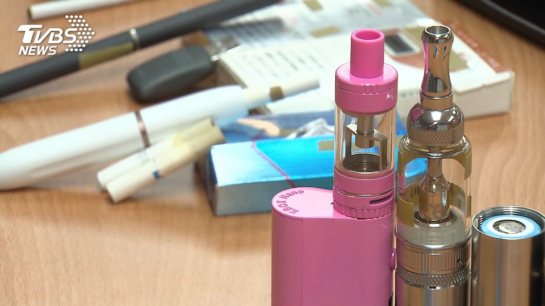 有4成的使用者，竟然不清楚電子煙的煙油含有尼古丁成分。（圖／TVBS）