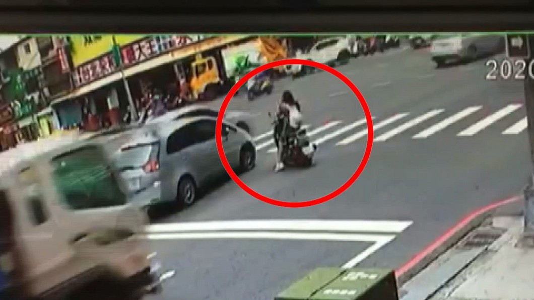 圖／翻攝自八卦村—行車紀錄器上傳中心
