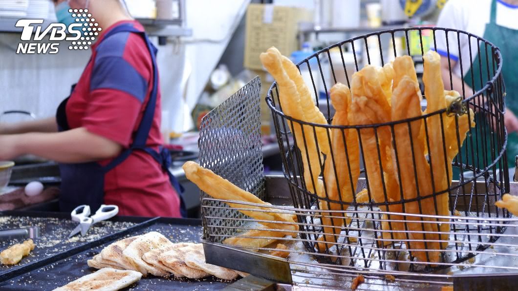 女買早餐錢帶不夠 欲退餐遭店家「狠拒」結局暖爆